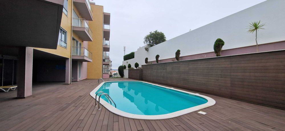 Apartamento T1 para férias com piscina a 700m praia São Martinho Porto