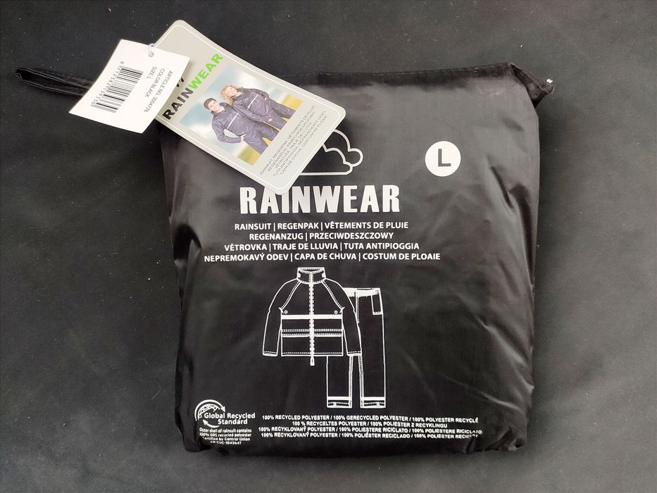 Одяг для дощ, костюм-дощовик