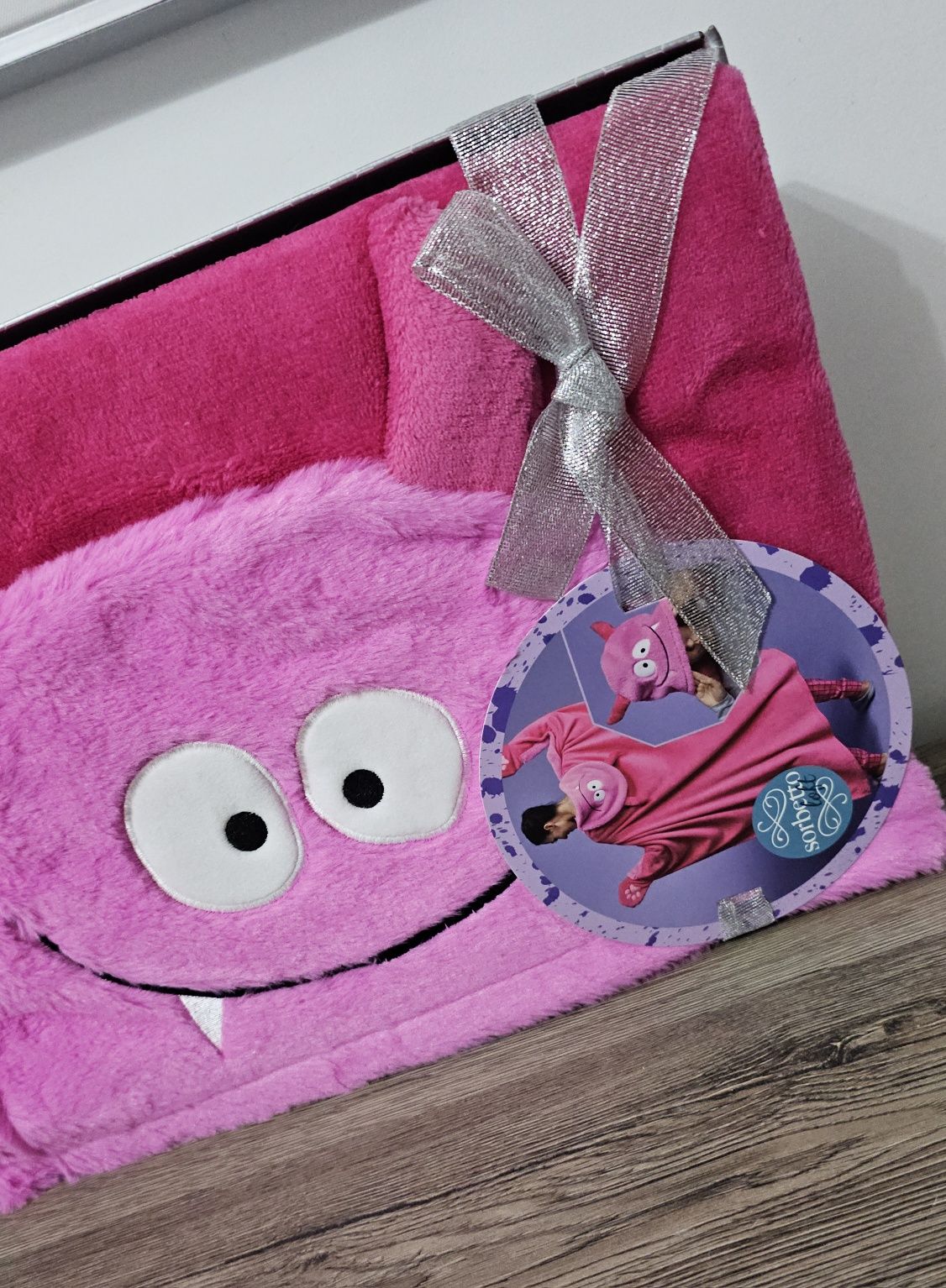 Różowy milusi koc potworek ala kocobluza do przykrycia Sorbetto