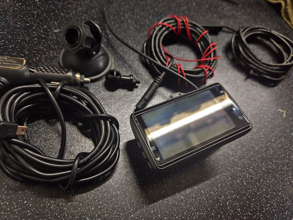 Відеореєстратор ThiEYE з камерою заднього Carbox 5R Dash Cam Real 1080