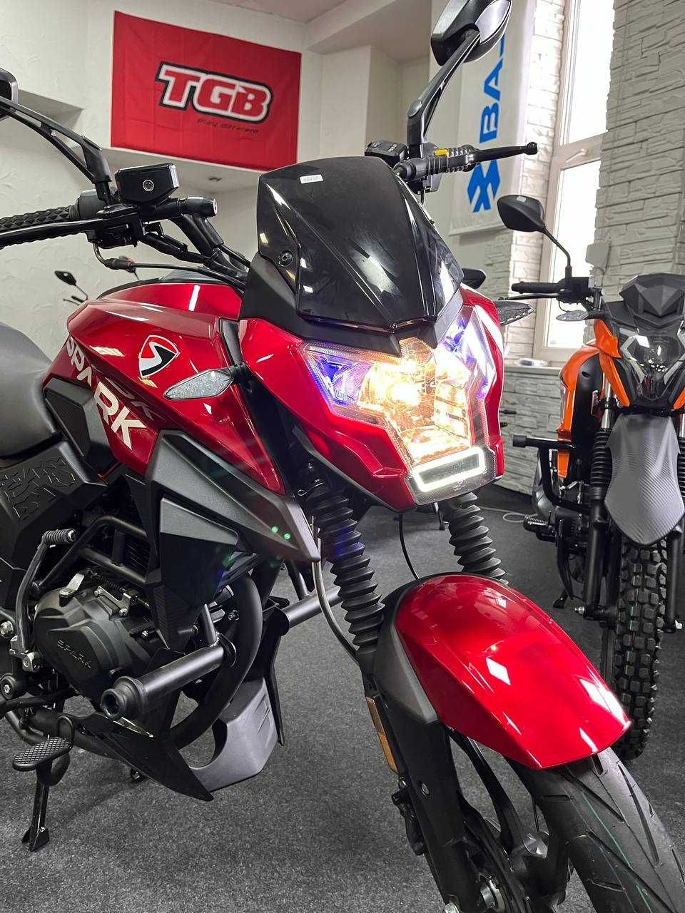 Мотоцикл SPARK SP200R-32