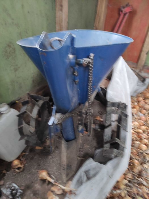 Продам тракторець в гарному стані 42000грн в с.Лантратівка Сум.обл