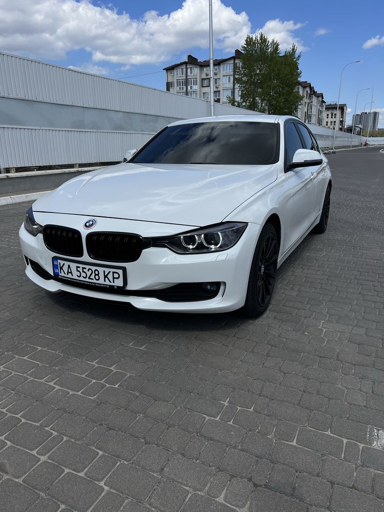 Bmw f30 Офіційна