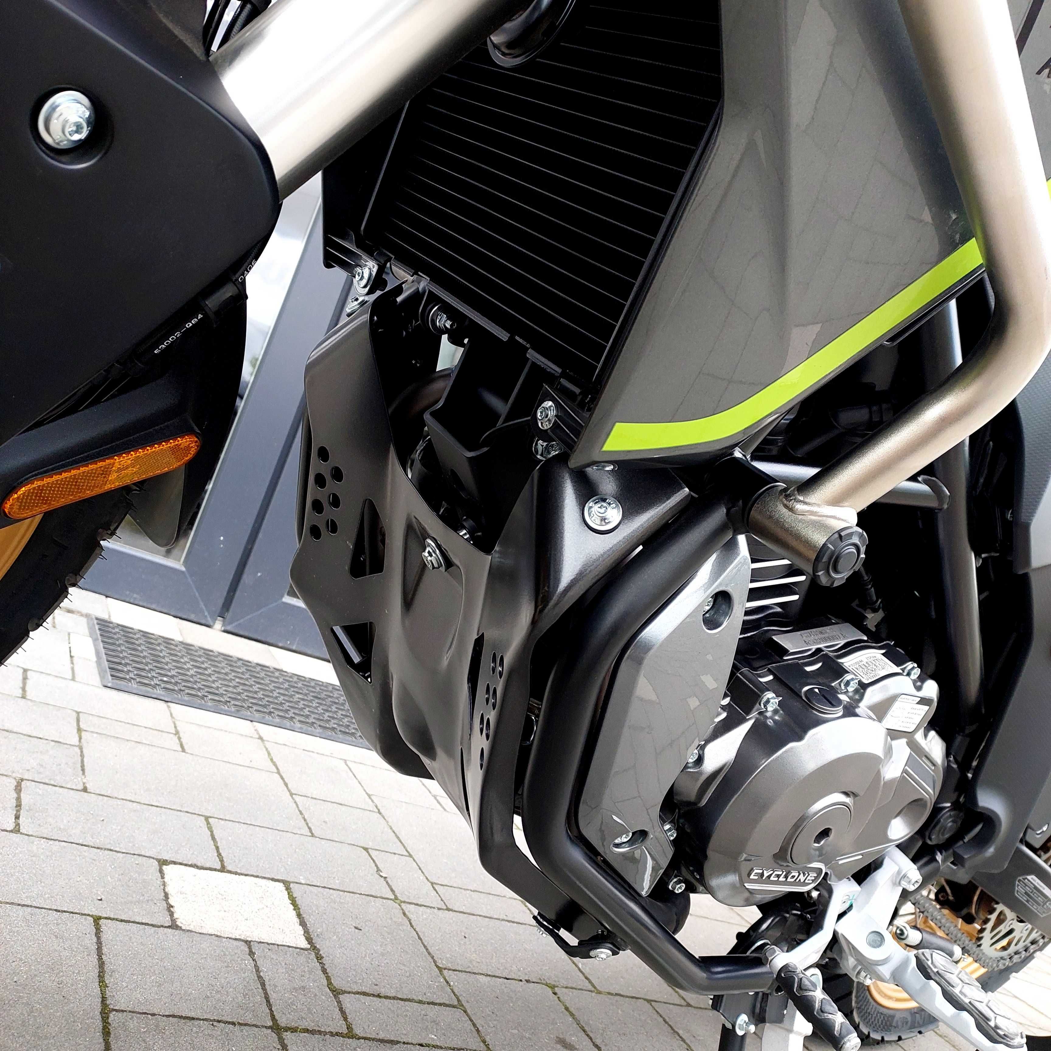 Знижка мотоцикл CYCLONE RX401, 45 к.с., двоканальний ABS, доставка