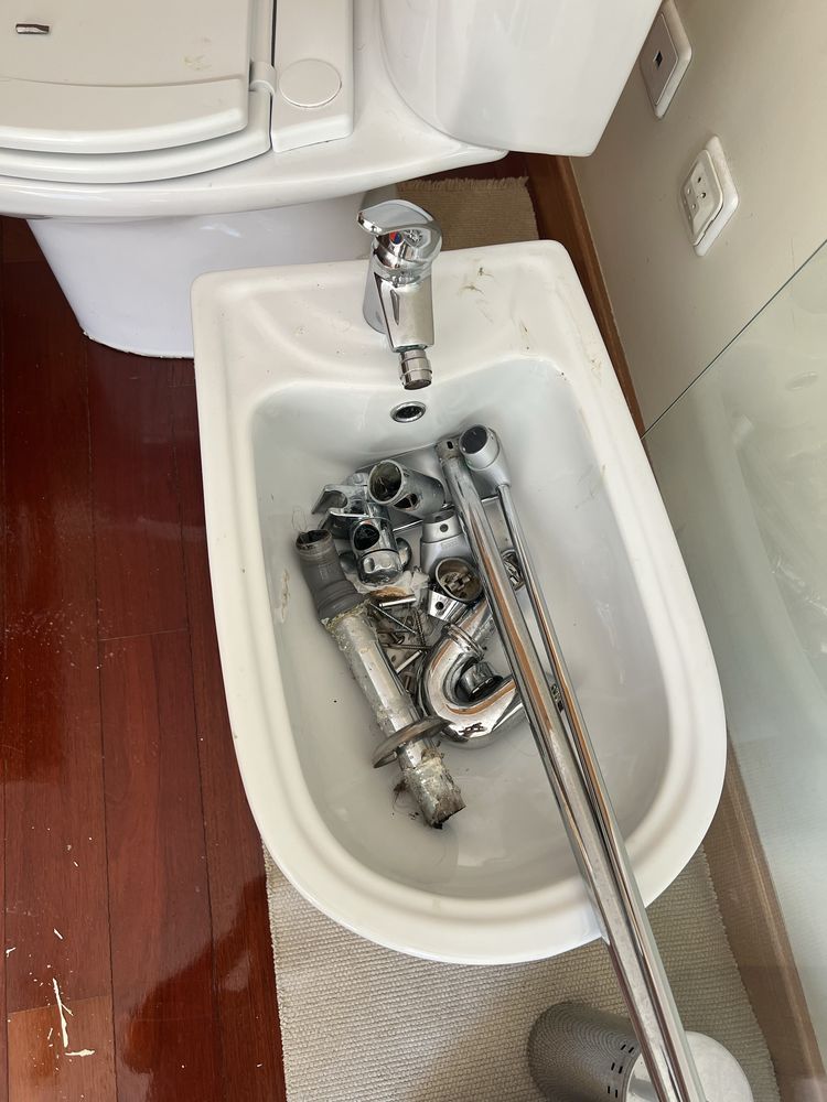 Bidet / Bidê semi novo lavadares