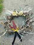Wianek funeralny z naturalnego suszu 55 cm