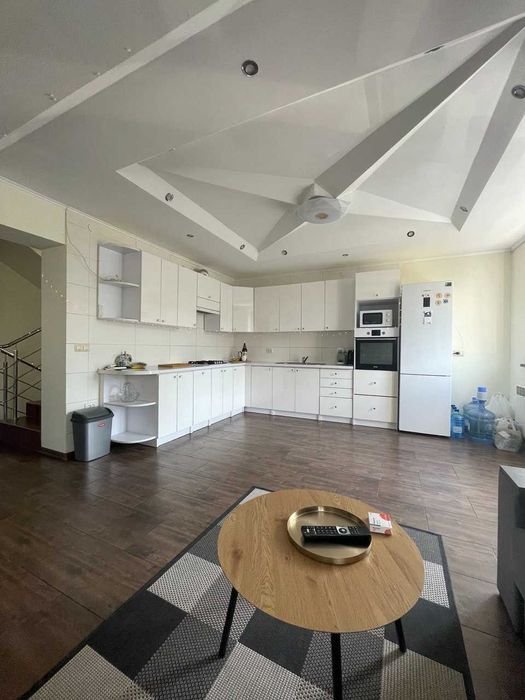 Оренда 1/2 будинку, вул. Кондукторська, вільний. Беруть всіх