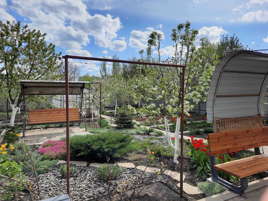 Продам будинок з ремонтом та побутовою технікою150м2