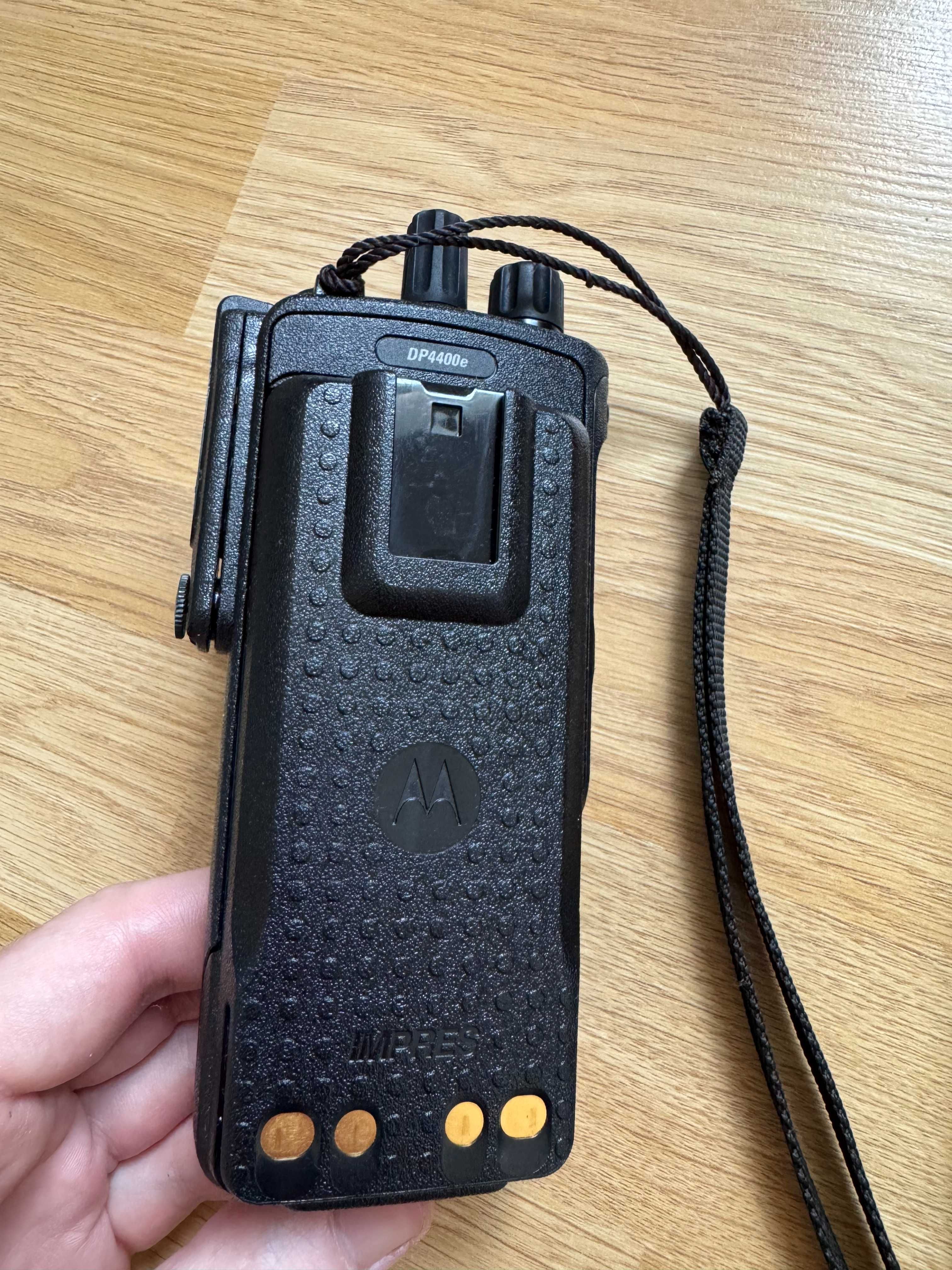 Радіостанція Motorola DP4400e потрібна прошивка заблокована