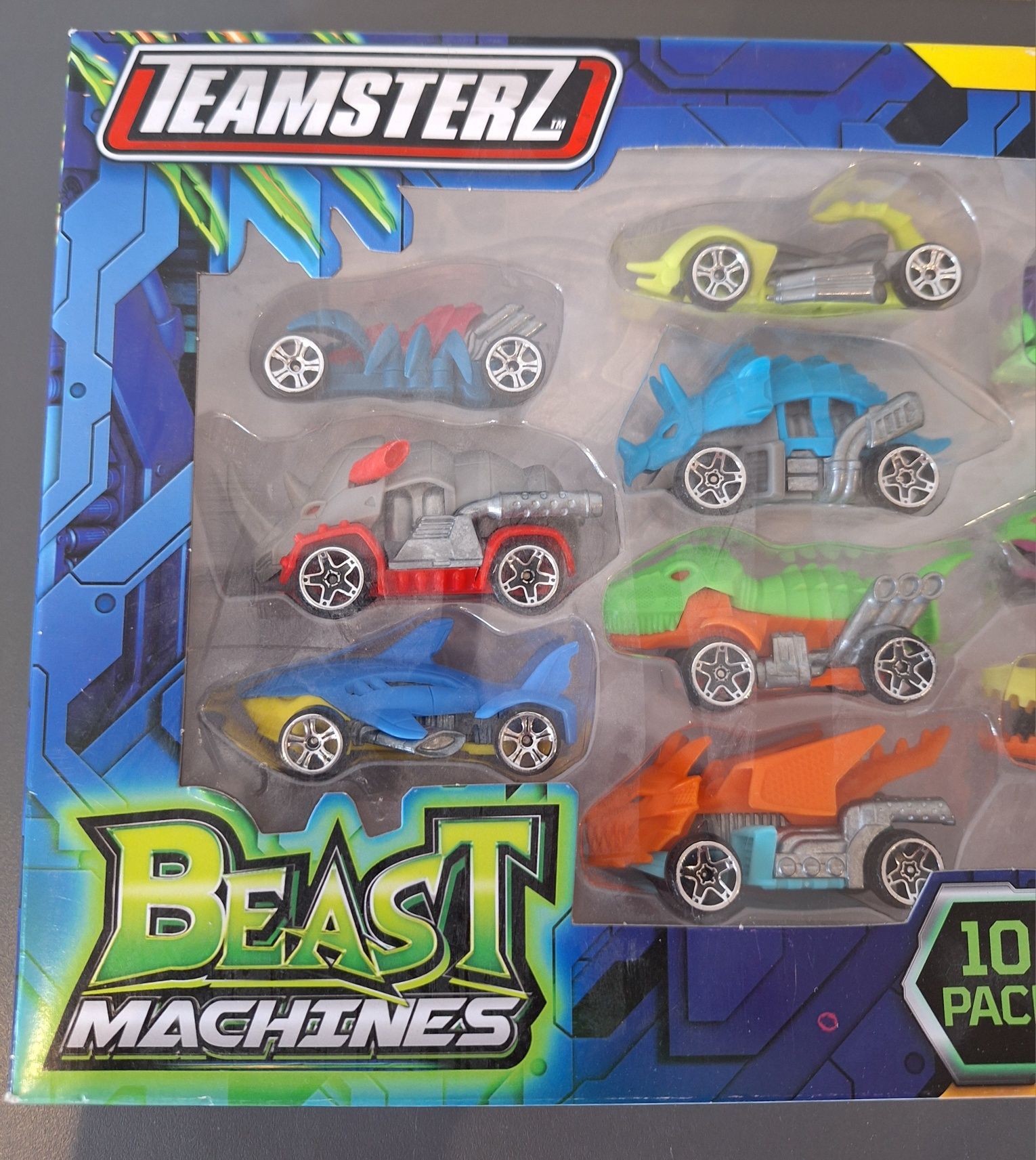 Zestaw10 Samochodów Beast Machines  Teamsterz