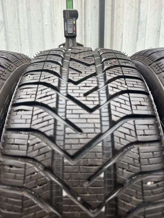 Шини зима 205/55/16 Pirelli Snow Control