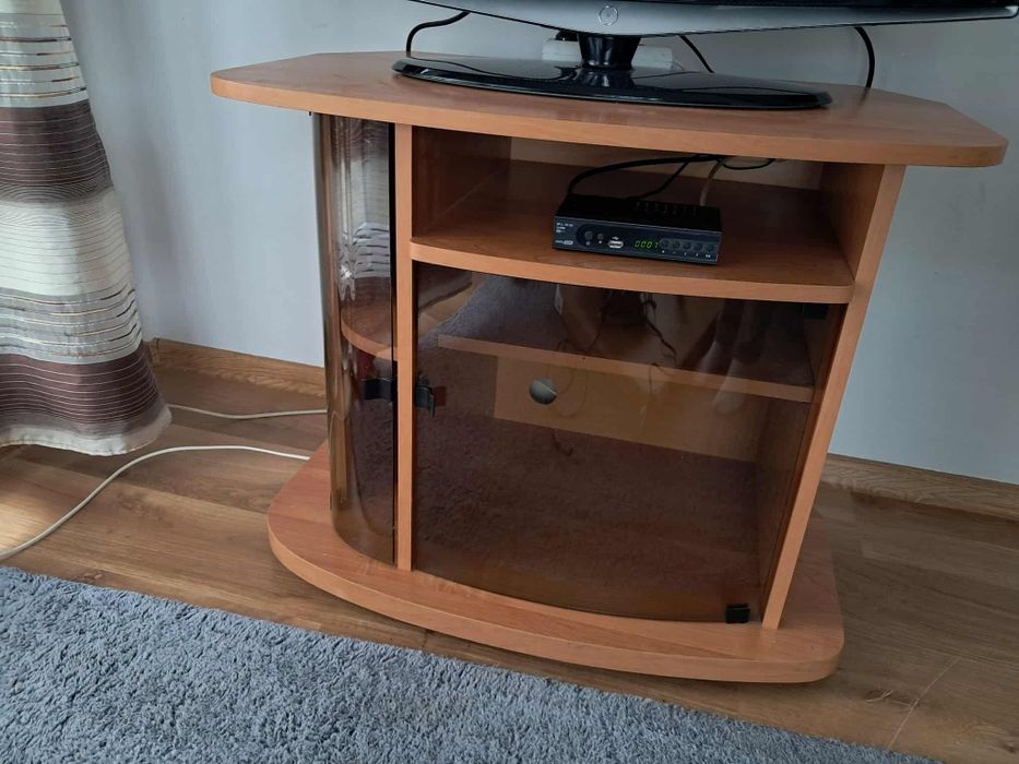 Stolik pod telewizor