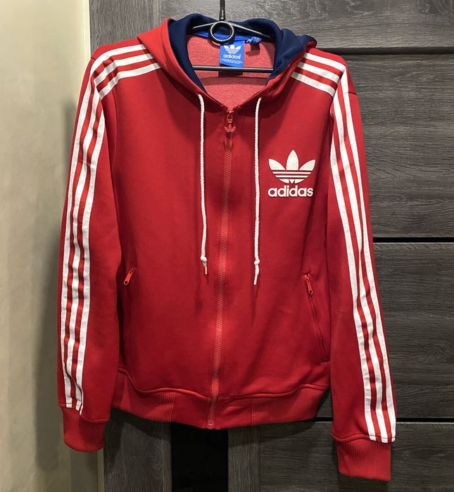 Олимпийка адидас винтаж мастерка adidas zne поставка вещей реп бомбер