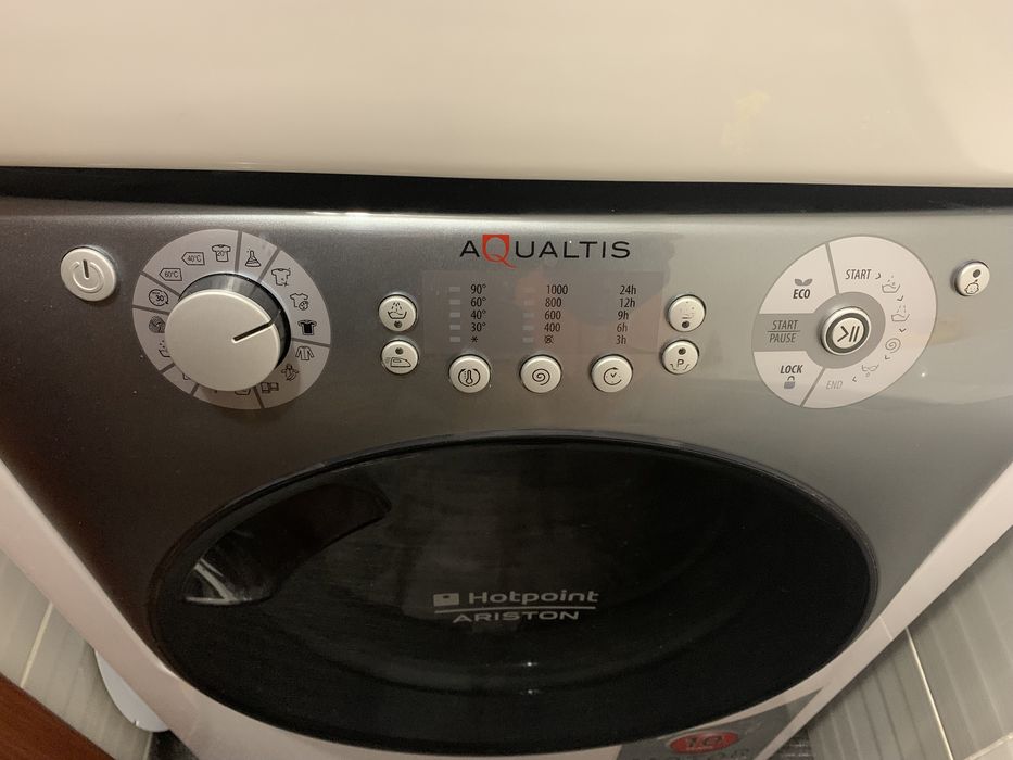 Пральна машинка Ariston Aqualtis ( на запчастини)