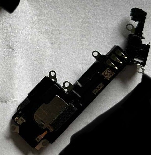 Moduł dolny z głośnikiem i złączem Lightning iPhone 14