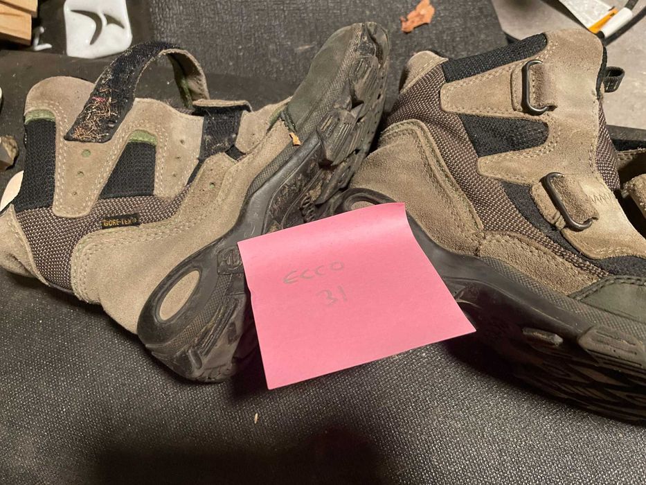 Buty dziecięce - Różne marki i rozmiary (39, 38, 31, 35, 36, 40)