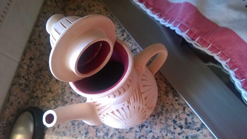 Conjunto de Bule de chá e 6 chávenas e 6 pratos de chávena