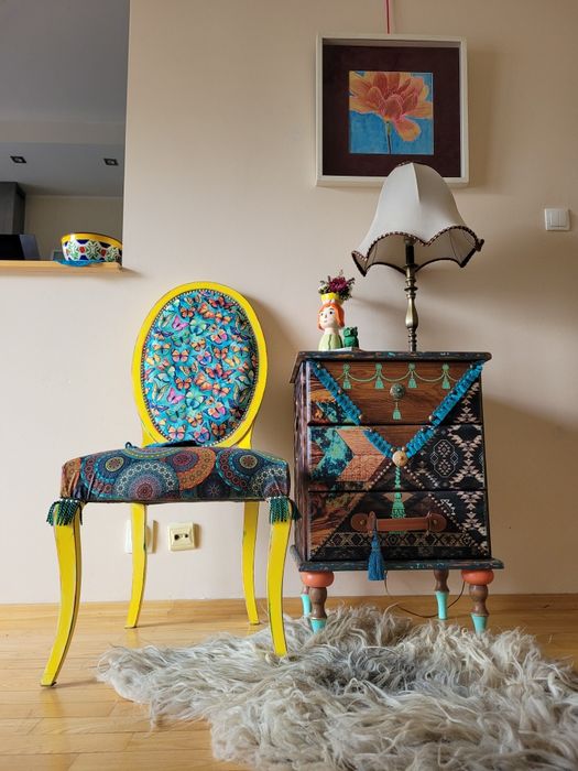 Komoda w stylu boho chic ręcznie wykonane dzieło sztuki.