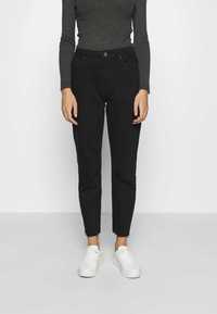 Spodnie jeansy damskie - ONLY - rozm 29/30 (OM19)