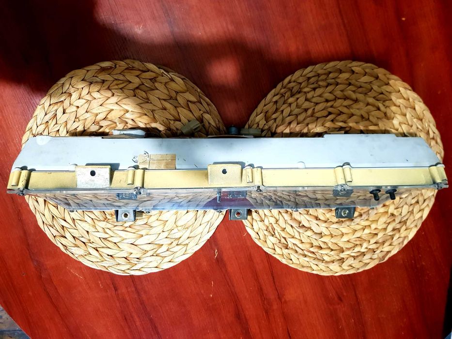 Приборка Nissan Silvia S110 Приборная панель Щиток приборов Datsun 200