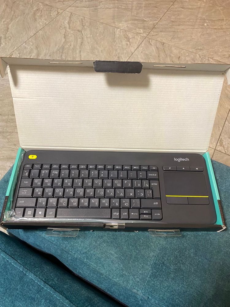 Logitech K400 Plus TV — нова бездротова клавіатура з тачпадом