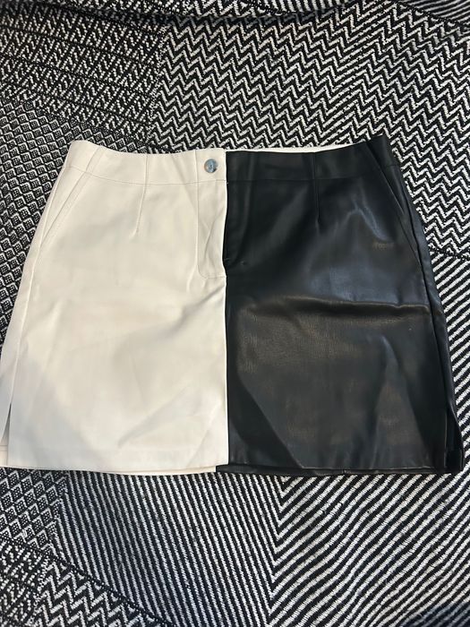 Стильная юбка кожанная
