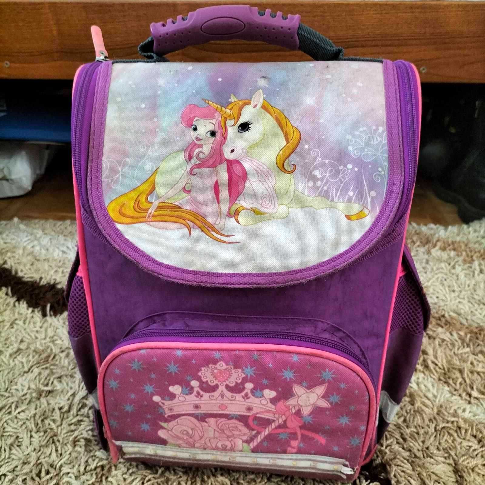 Продам шкільний рюкзак б/у для дівчинки