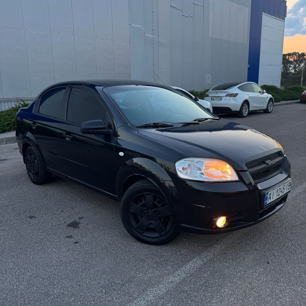 Chevrolet Aveo 2008 год 1.5 газ/бензин!