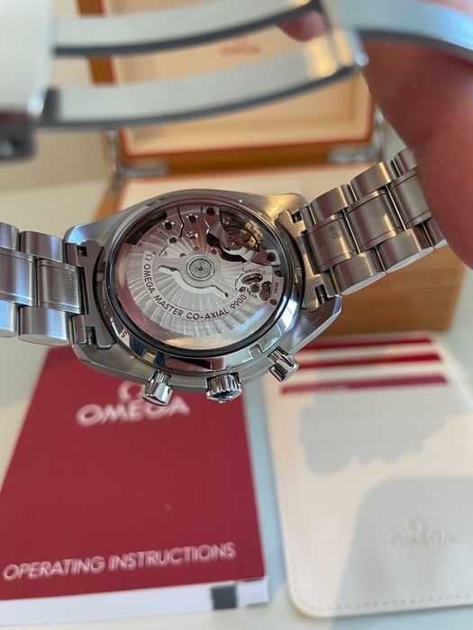 Omega Speedmaster 
Racing
44,25 MM