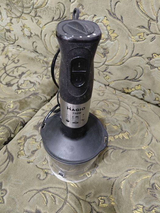 Продам   блендер