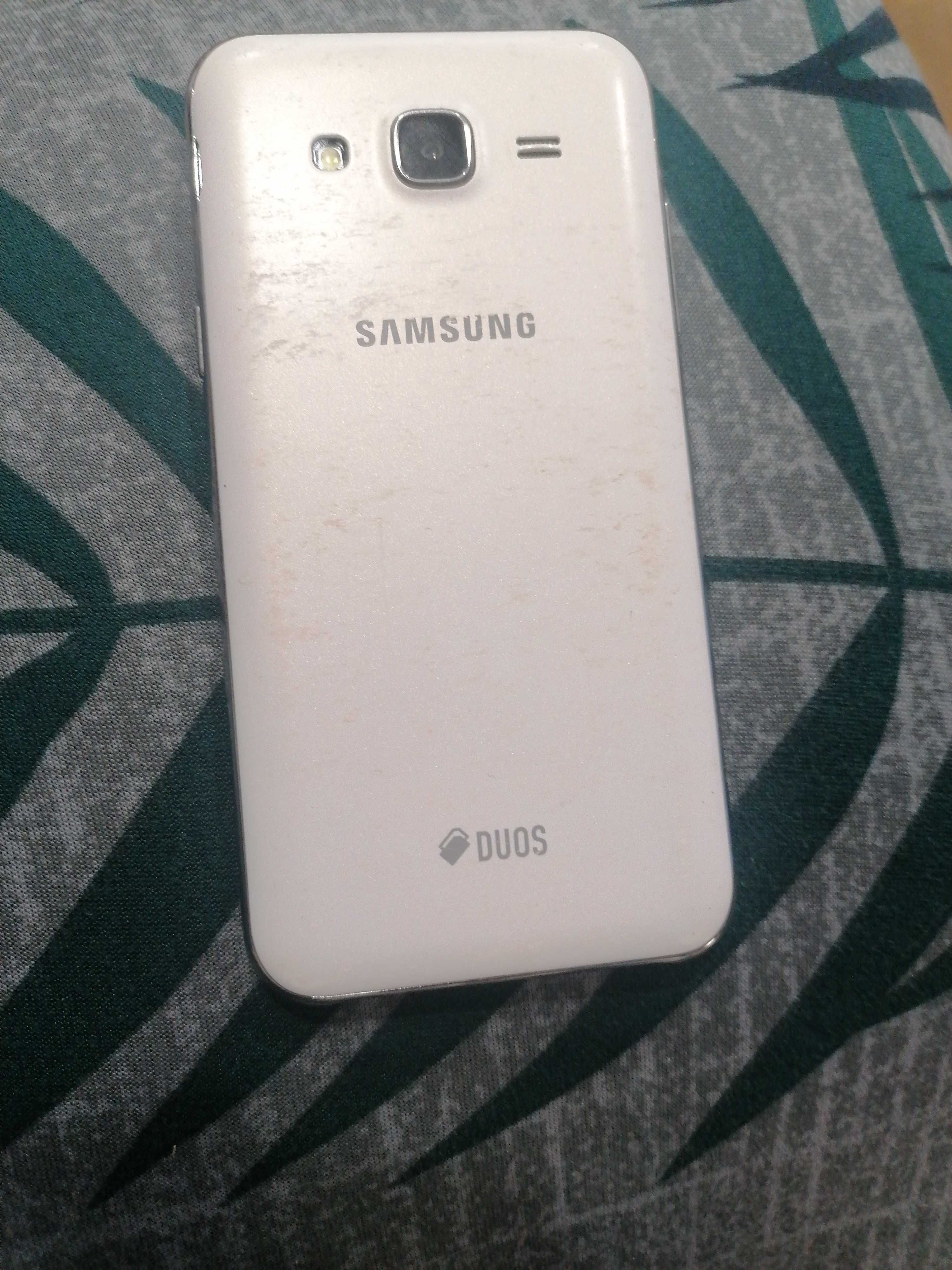 Samsung galaxy J52016