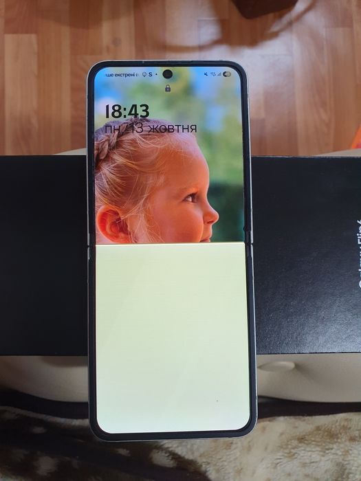 Samsung flip 6 оригинал