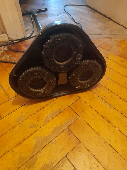 Працюючий Полотер радянських часів