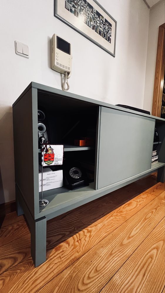 Móvel Ikea Bësta (modelo descontinuado)