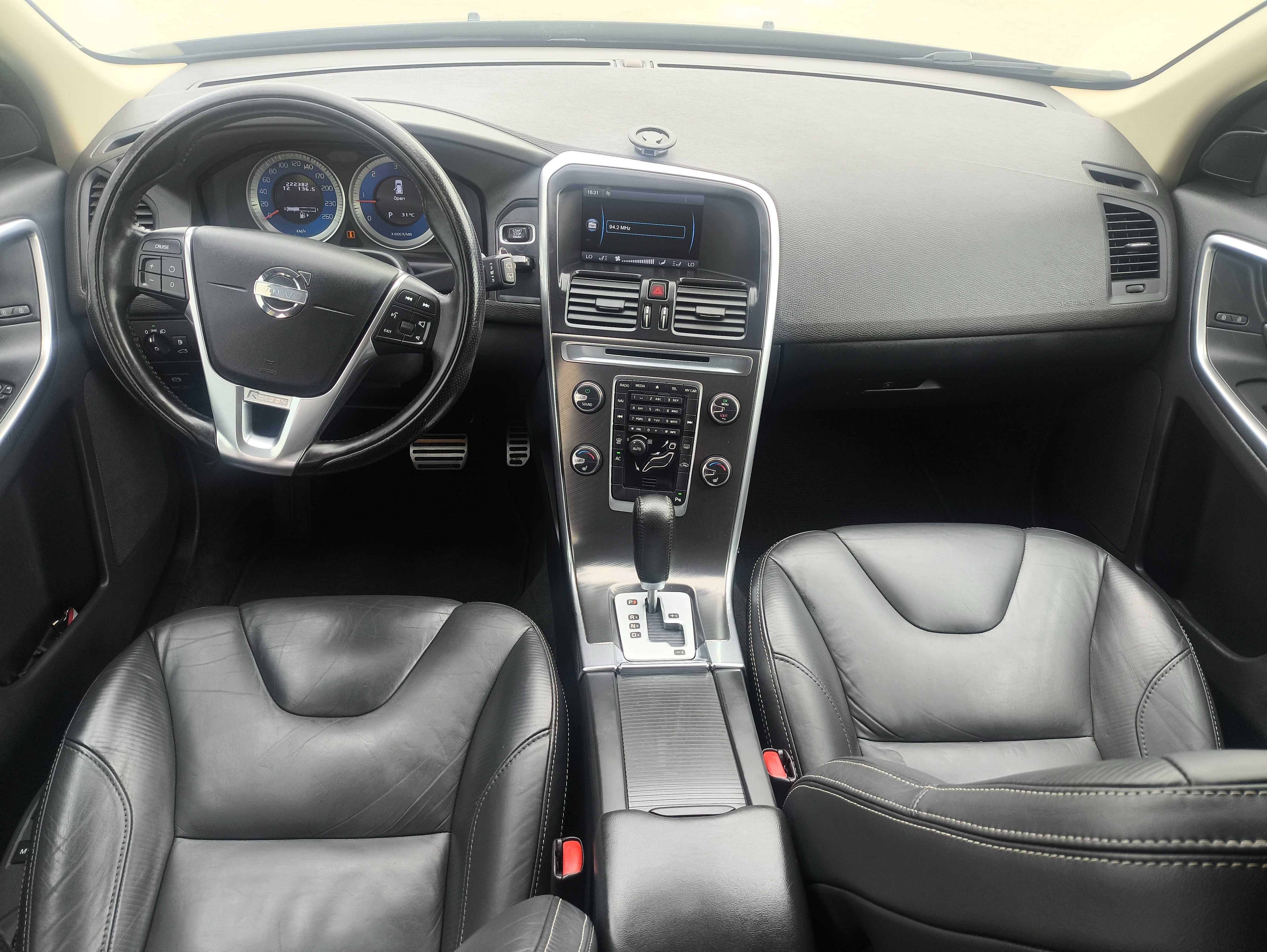 Volvo XC60 2.0D 163KM Automat**R-Design**Skóra**Xenon*Navi*2x kpl. kół