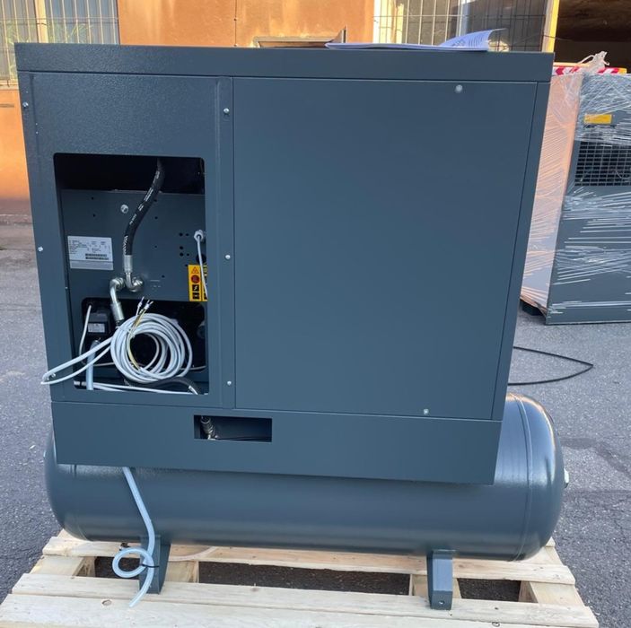 Kompresor sprężarka śrubowa Atlas Copco G5VSD FF 10/200