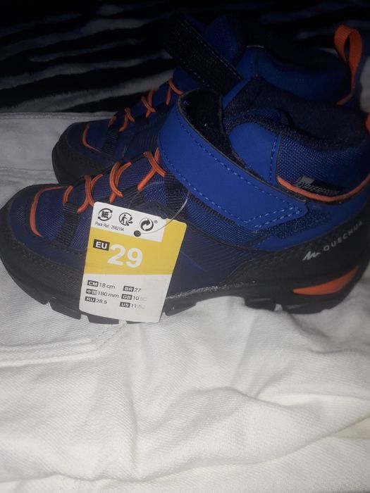 Фирменные ботинки