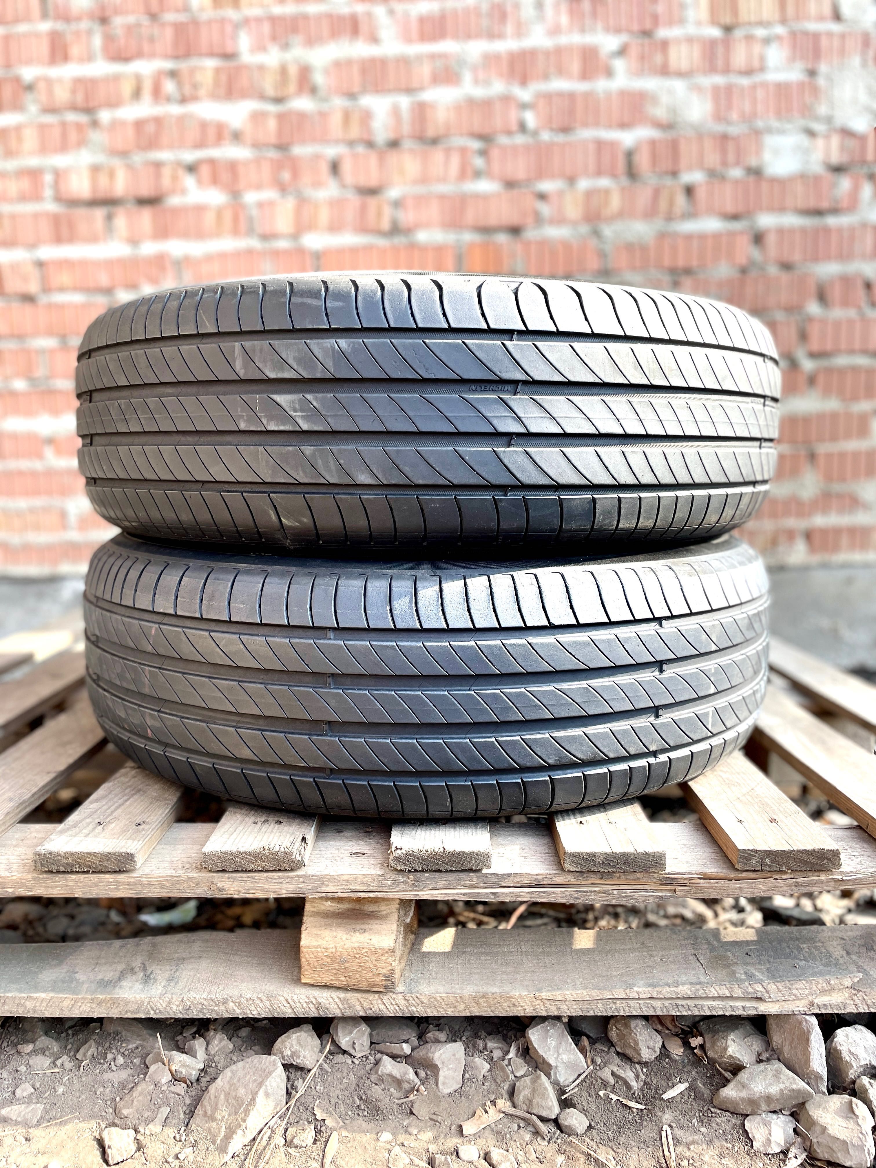 215/65 R17 MICHELIN PRIMACY 4 Літні Шини Склад 195 205 225 / 50 55 60