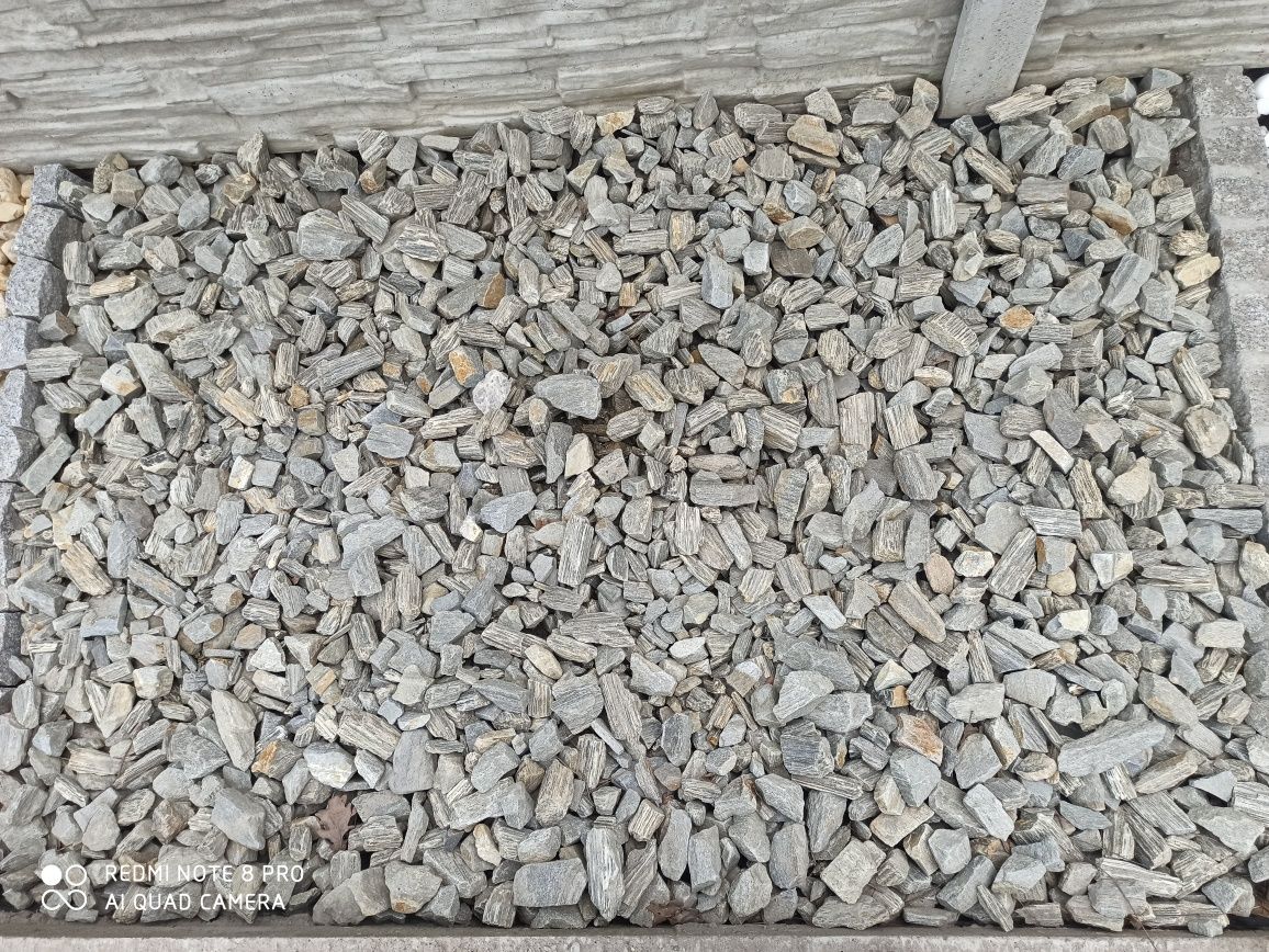 Kamienie ozdobne do gabionów lub kruszywa ogrodowe. Kostka granitowa.