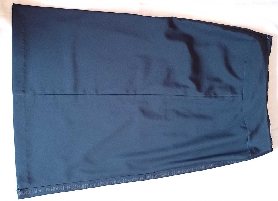 FENDISSIME Saia longa preto