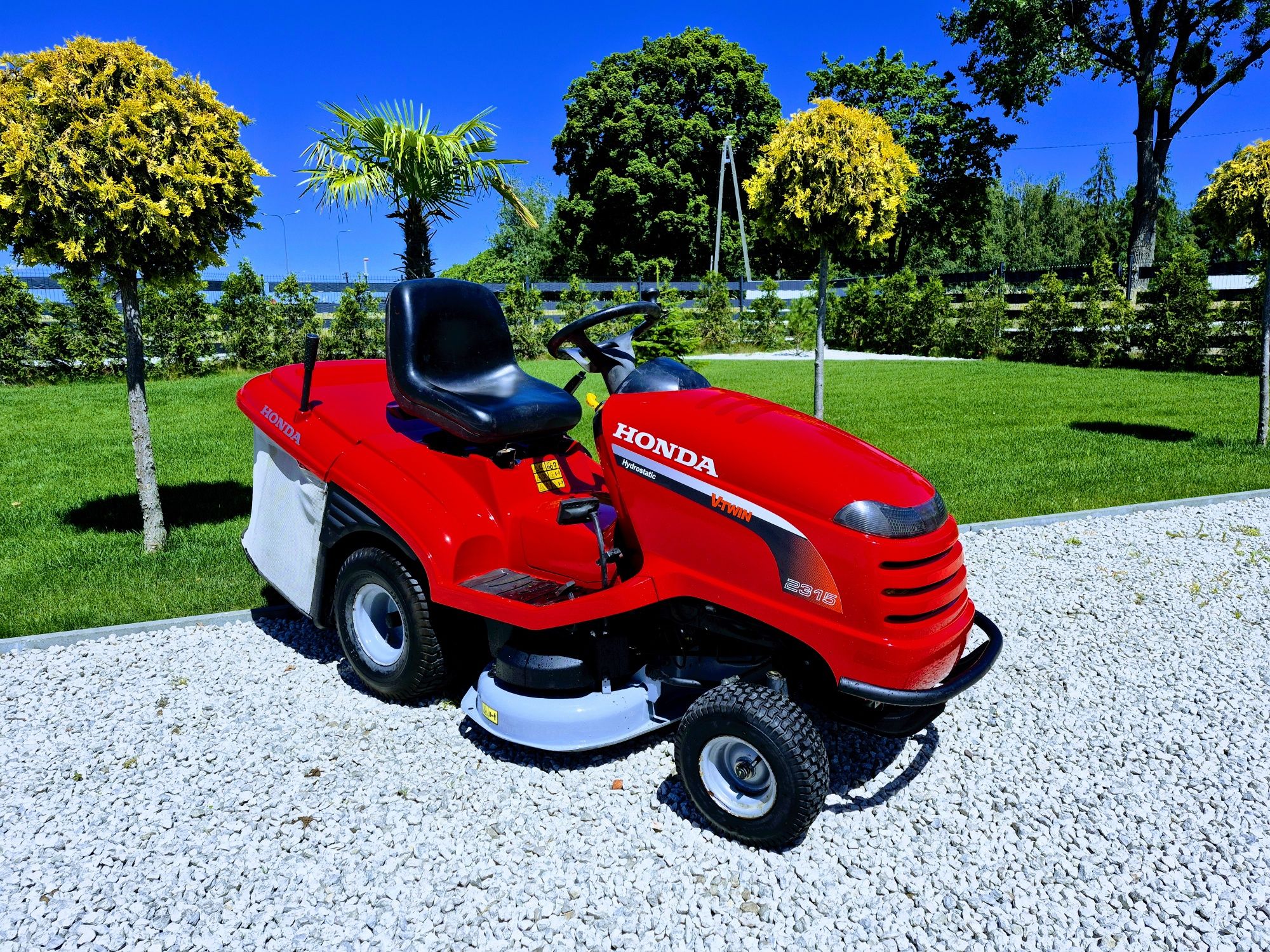 Kosiarka traktorek Honda 2315 V2 2 noże kosz