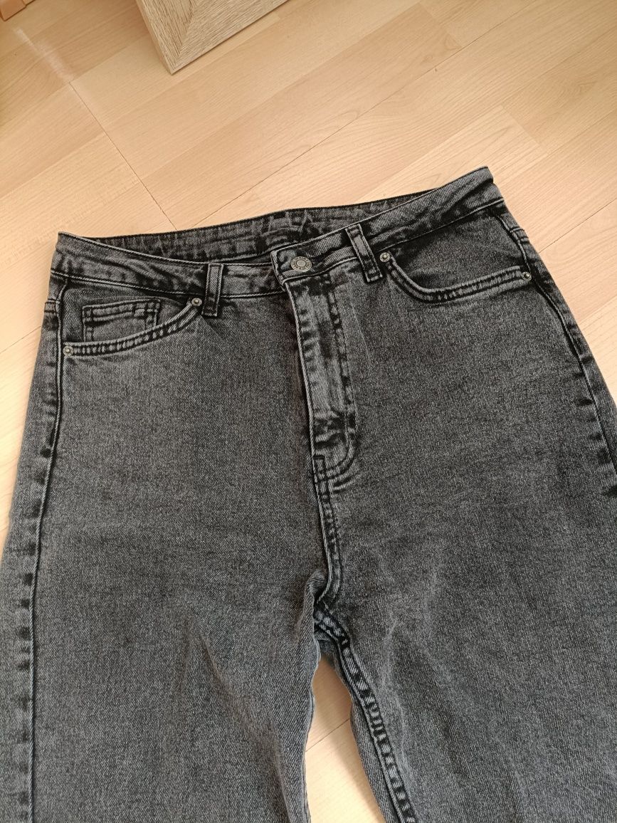 Spodnie szare jeansy z rozcięciami r. M