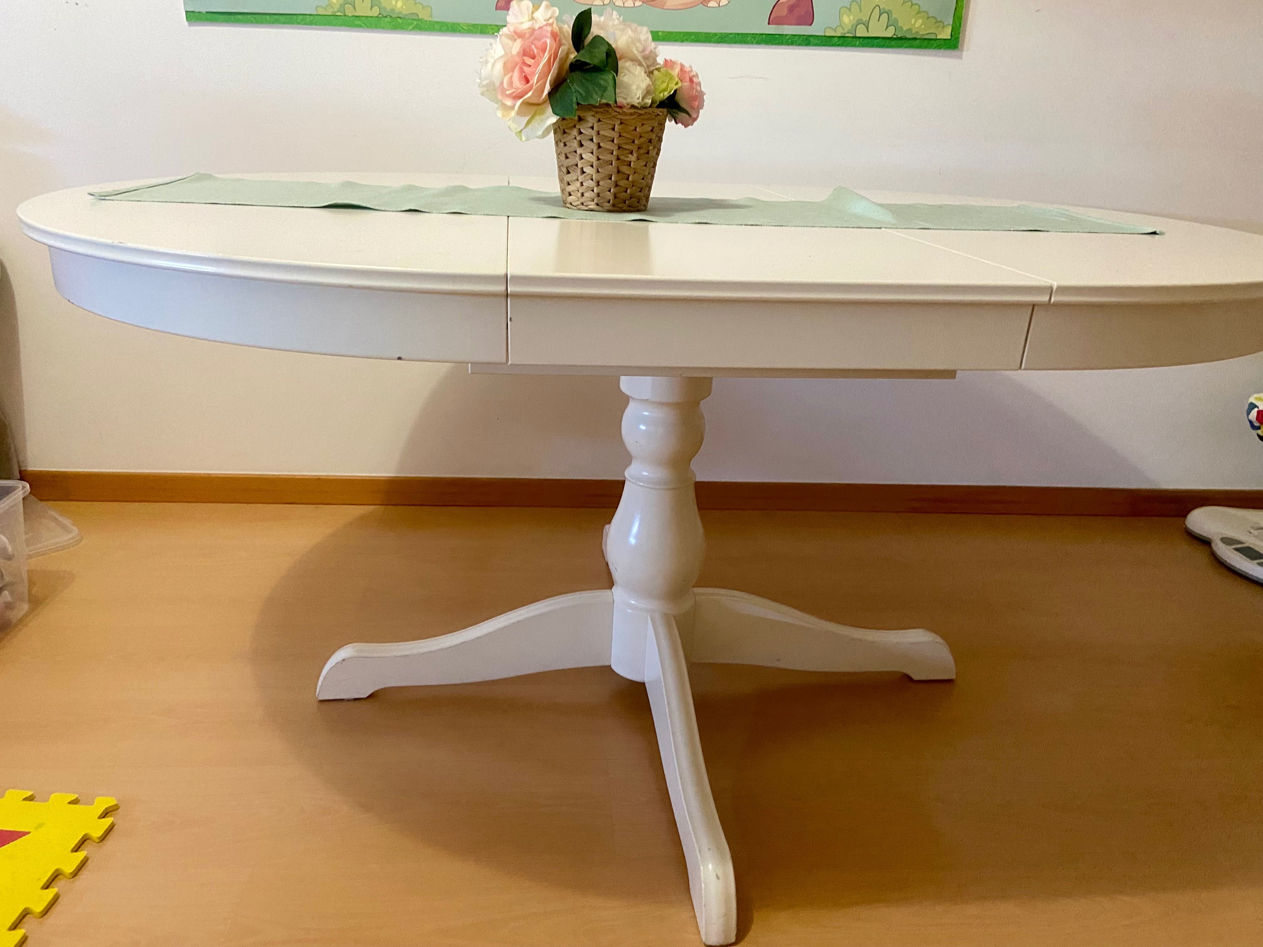 Mesa extensível Ingatrop branca e duas cadeiras Ingolf - IKEA