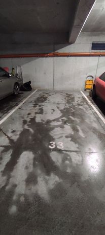 Miejsce parkingowe - parking podziemny