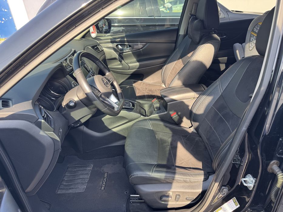 Продам Nissan Rogue SV