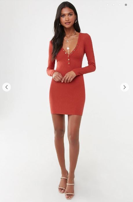 Короткое мини платье в обтяжку с декольте forever21