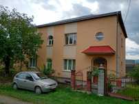 Власний будинок з великою земельною ділянкою. с.Унятичі