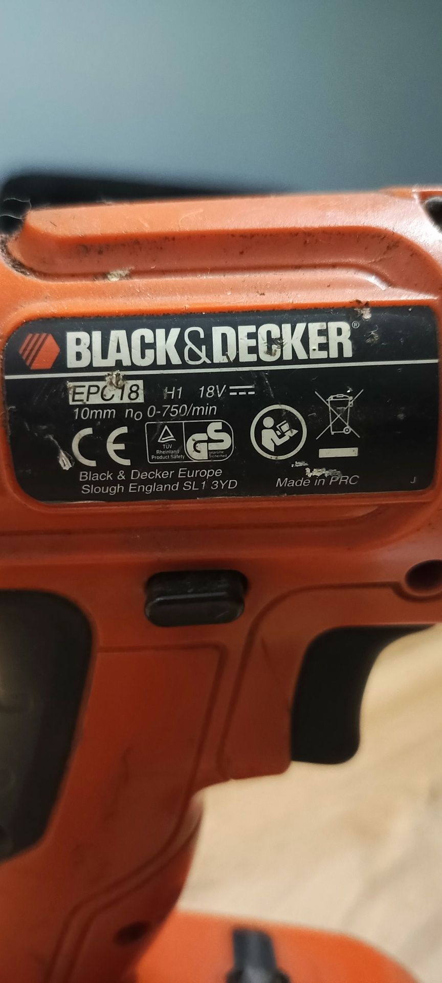 Black & decker wkrętarka 18v z baterią