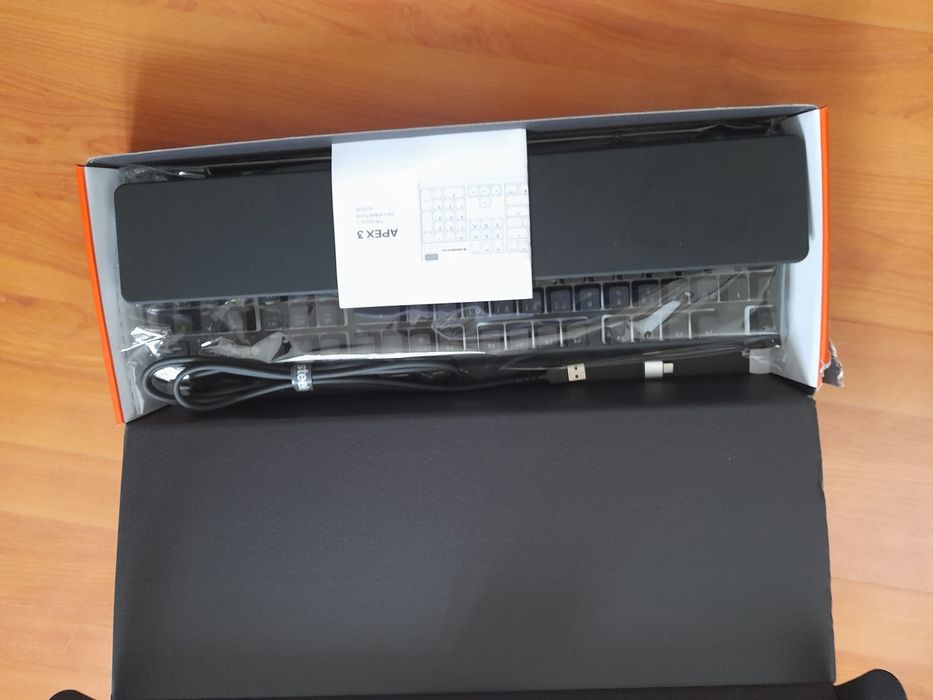 Teclado apex 3 Quase novo