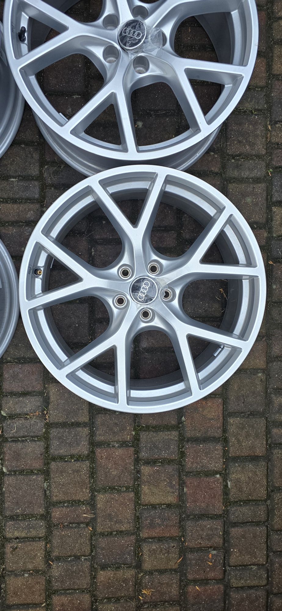 Komplet felg felgi Audi A3 RS3 S3 19" NOWE